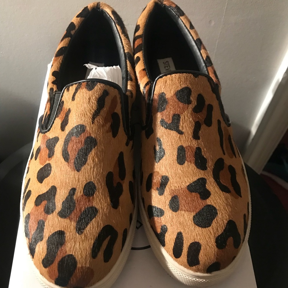 STEVE MADDEN CALF HAIR SLIDE ON SNEAKERS